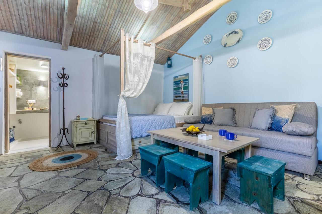 Yianna Cottage Studios Skopelos Town Exterior photo